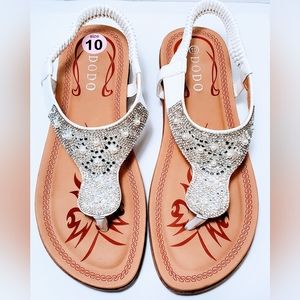 DoDo Jeweled Thing Slink Back Sandals Size 10